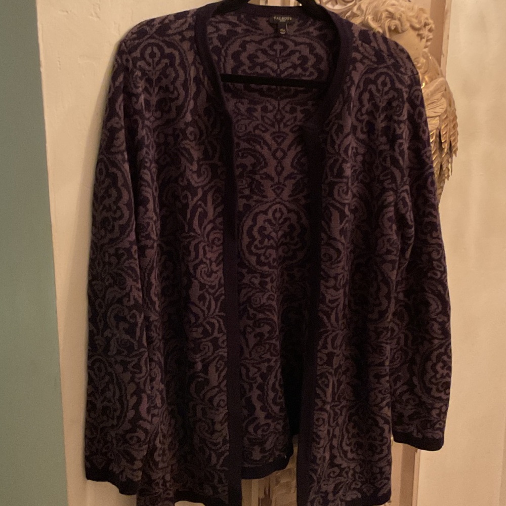 Elegant Patterned Women's Sweater